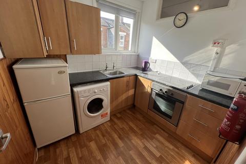 1 bedroom flat to rent, Rosewood Terrace