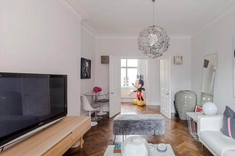 2 bedroom flat for sale, Buckingham Gate, London, SW1E