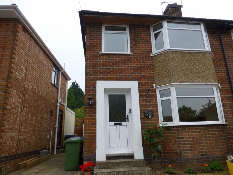 Wheatfield Road, Bilton, Rugby, CV22 3 bed semidetached house £925