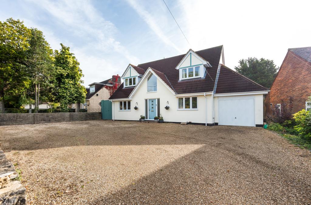 Lane, Horton Heath, Hampshire, SO50 5 bed detached house £