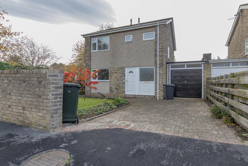 Crofts Close, Corbridge NE45 3 bed link detached house £995 pcm (£230 pw)