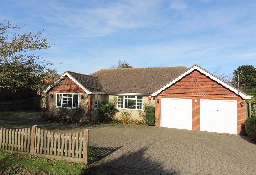 Rolfe Lane, New Romney, Kent, TN28 8JP 3 bed bungalow £650,000