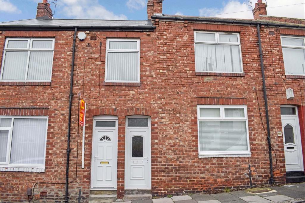 Prince Consort Road, Hebburn, Tyne... 5 bed flat £45,000
