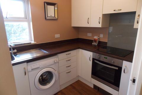 2 bedroom flat to rent, Clifford Drive, Paulton BS39