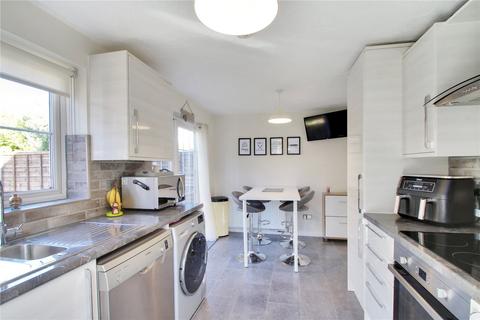 7 Fairfields, Gravesend, DA12 4QG