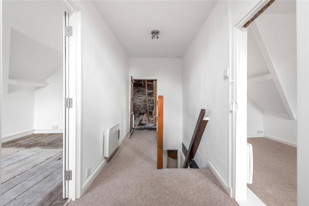 2nd Floor Landing