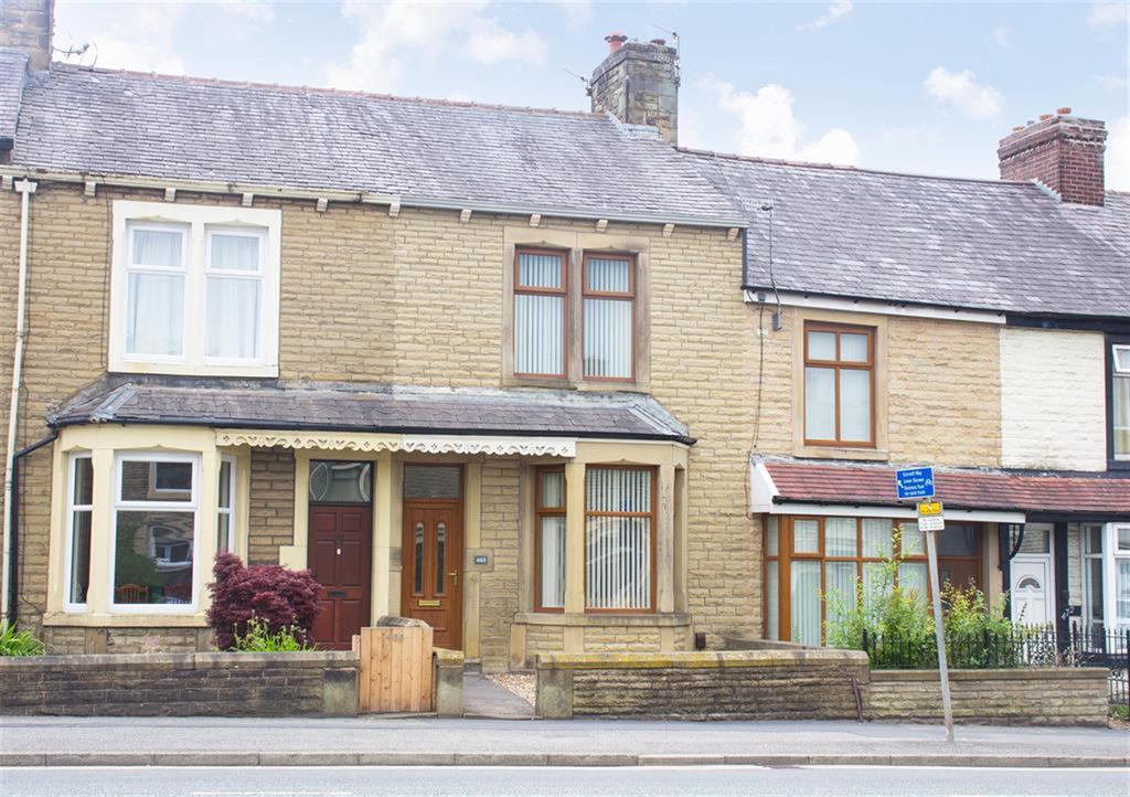Blackburn Road, Darwen, BB3 0AJ 3 bed terraced house £675 pcm (£156 pw)