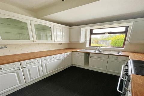 19 Oak Glen, Hornchurch, RM11 2NS