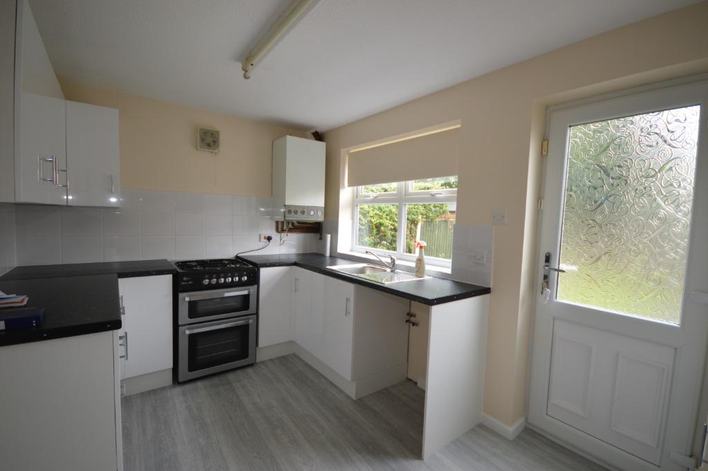 Lambourn Drive, Coppenhall, Crewe, CW1 2 bed semidetached house £675