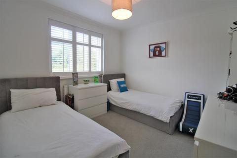 31 Woodside Road, Bexleyheath, DA7 6LB