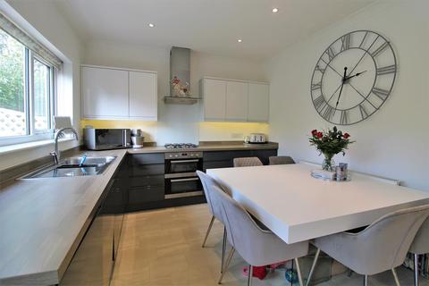 31 Woodside Road, Bexleyheath, DA7 6LB