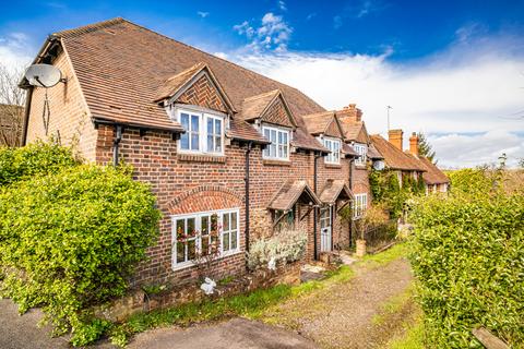 3 bedroom semi-detached house to rent, 1 Sarsens Cottage, East Ilsley, RG20