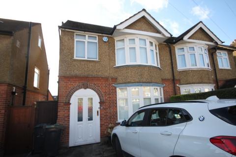 3 bedroom semi-detached house to rent, Norfolk Road, Luton, LU2