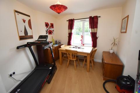 65 Balmoral Way, Birmingham, B14 4NU