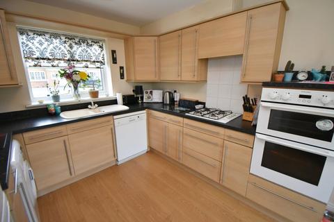65 Balmoral Way, Birmingham, B14 4NU
