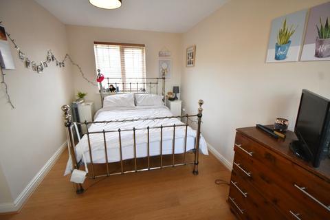 65 Balmoral Way, Birmingham, B14 4NU