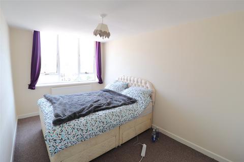 2 bedroom apartment to rent, Wellington Square, Minehead, Somerset, TA24