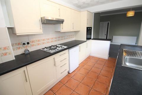 2 bedroom terraced house to rent, Suffolk Road, Southsea