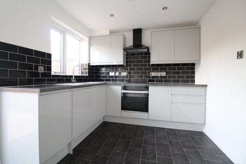 2 bedroom semi-detached house to rent, Ullswater Close, Gamston