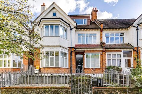 4 bedroom semi-detached house to rent - Burgess Hill, London