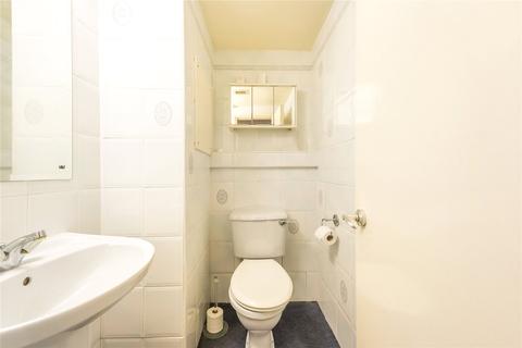 394 The Water Gardens, London, W2 2DL