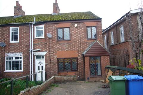 3 bedroom end of terrace house to rent, North Street, Goole, DN14 5QT
