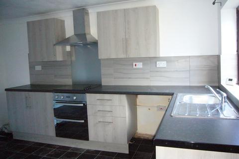 3 bedroom end of terrace house to rent, North Street, Goole, DN14 5QT