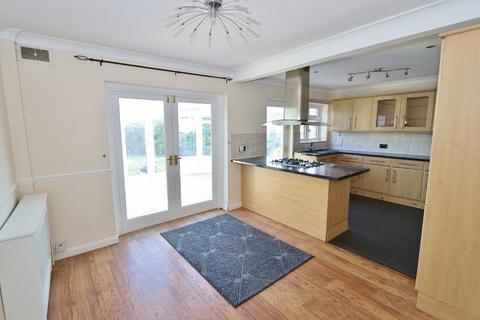 18 Esk Way, Romford, RM1 4YH
