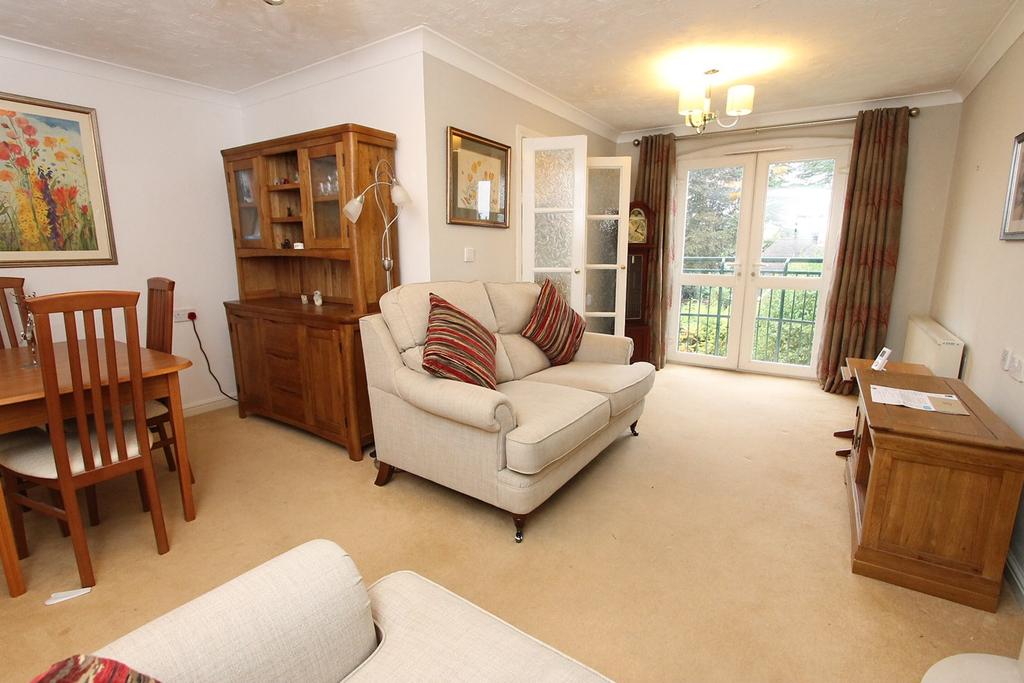 Worcester Road, Hagley, Stourbridge, DY9 1 bed apartment £127,950