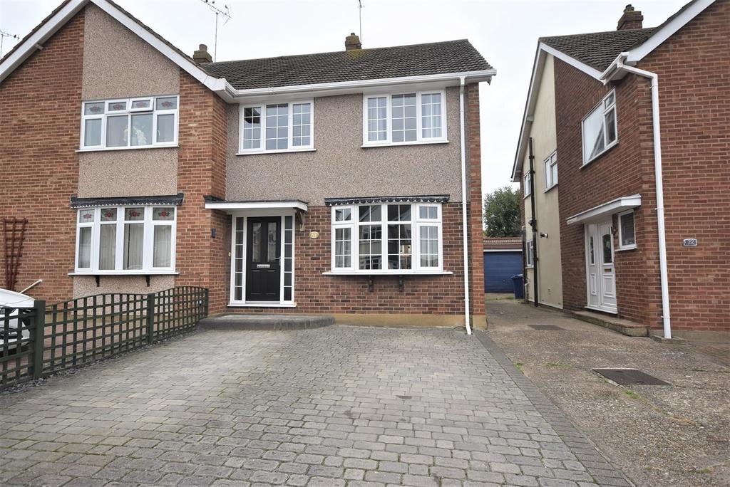 Painswick Avenue, StanfordleHope, SS17 3 bed semidetached house £