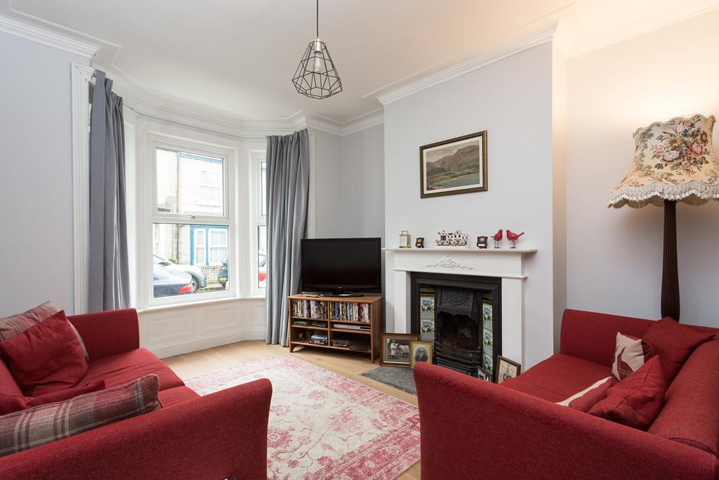 Russell Street, York, YO23 3 bed terraced house £395,000