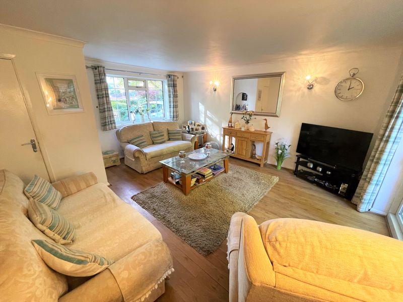 Pochins Close, Wigston 3 bed terraced house £250,000