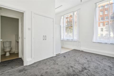 Studio to rent, Horbury Crescent, London, W11