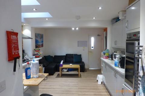 6 bedroom terraced house to rent, Rookery Road, Selly Oak, Birmingham. B29 7DG