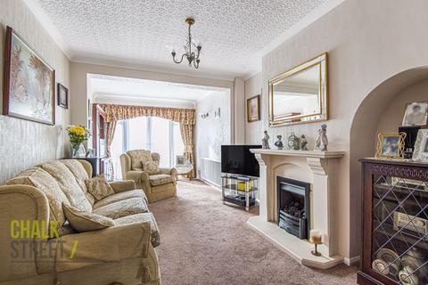 9 Abbotts Close, Romford, RM7 8QU