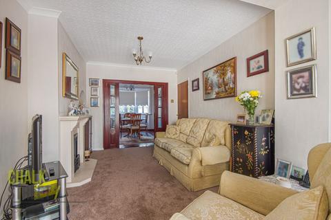 9 Abbotts Close, Romford, RM7 8QU