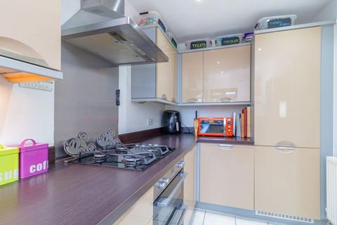 21, Page Place Frogmore, St Albans, AL2 2FB