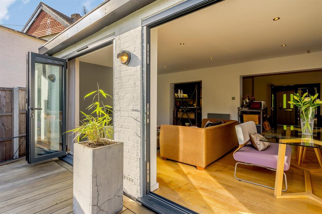 8481423-exterior23.jpg