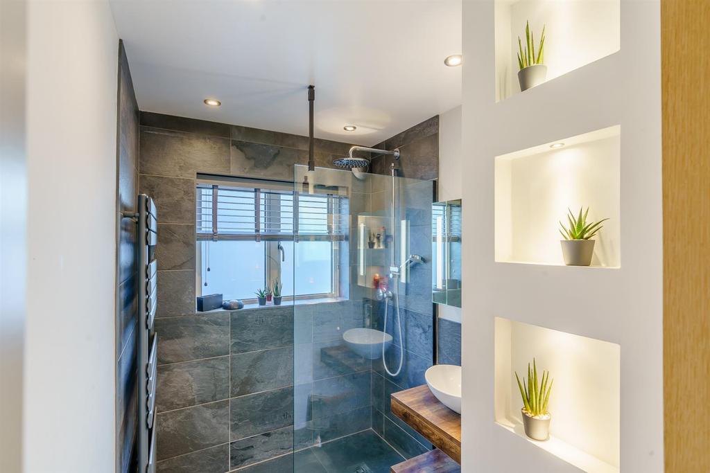 8481423-interior14.jpg