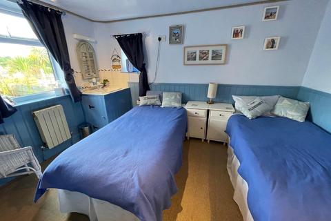 5 bedroom terraced house for sale - Victoria Street, Alderney.