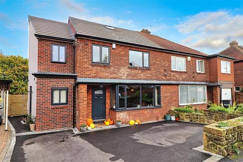 14 Brownberrie Gardens, Horsforth, Leeds, LS18 5PS