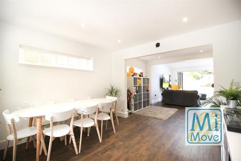 35 Downs Road, Sutton, SM2 5NR