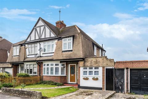 111 Berrylands, Surbiton, KT5 8JX