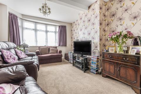 111 Berrylands, Surbiton, KT5 8JX