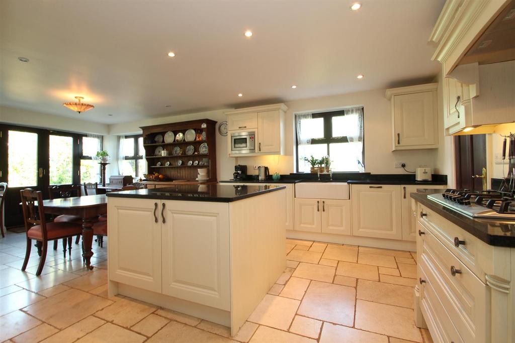 Hurworth 12.JPG