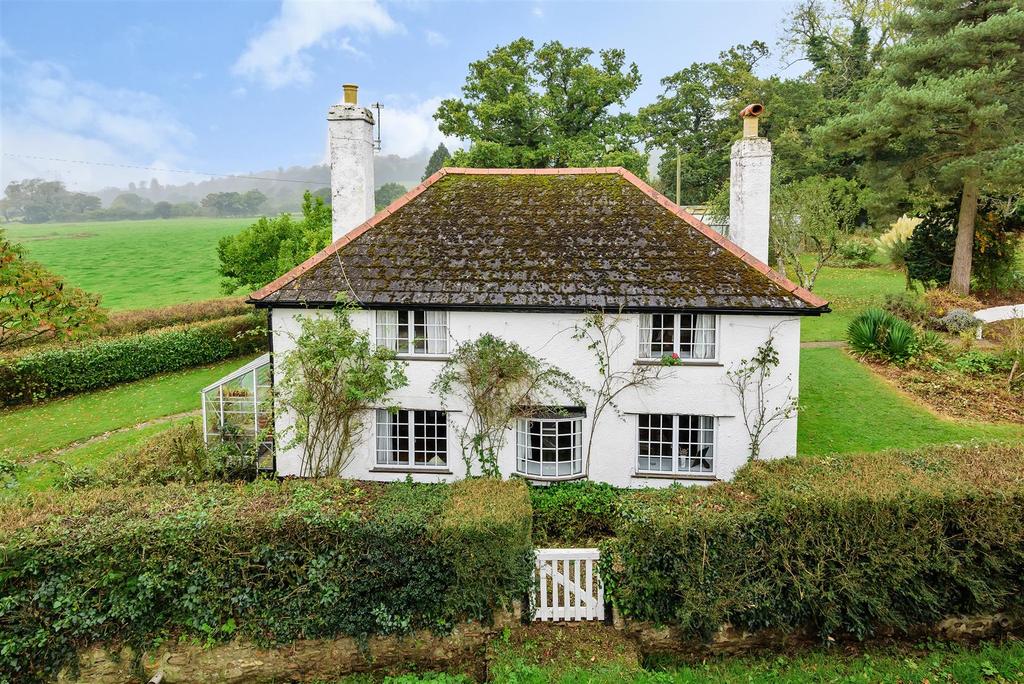 Combe Raleigh, Honiton 2 bed detached house £450,000