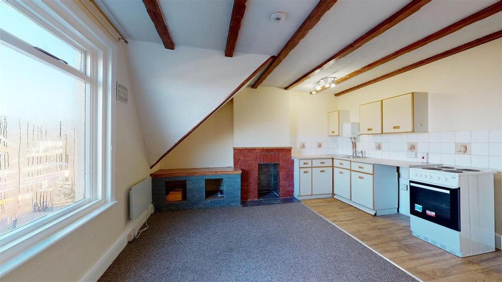 Tower Parade, Whitstable 1 bed flat £550 pcm (£127 pw)
