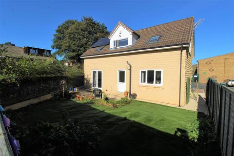 4 bedroom detached house for sale - Greenhead, Carr Green Lane, Brighouse, HD6 3LT