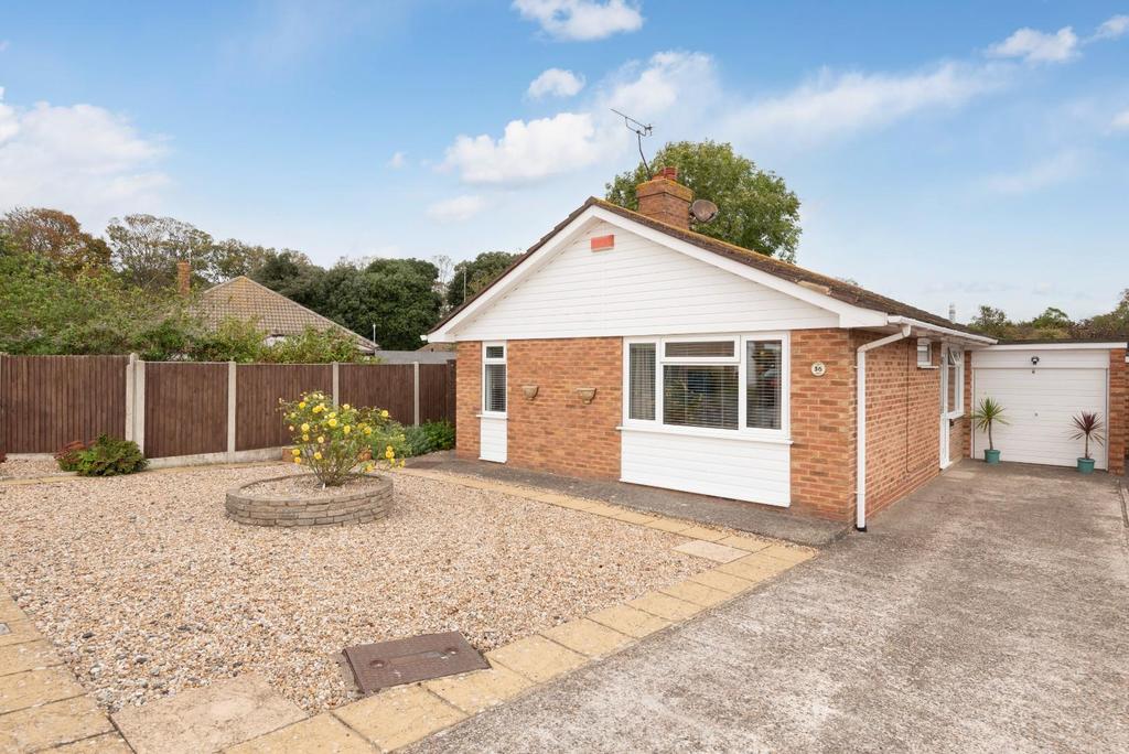 St. Michaels Avenue, Margate 2 bed detached bungalow £425,000