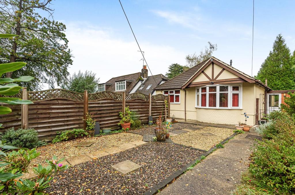 Winchester Road, Chandlers Ford 3 bed detached bungalow £440,000